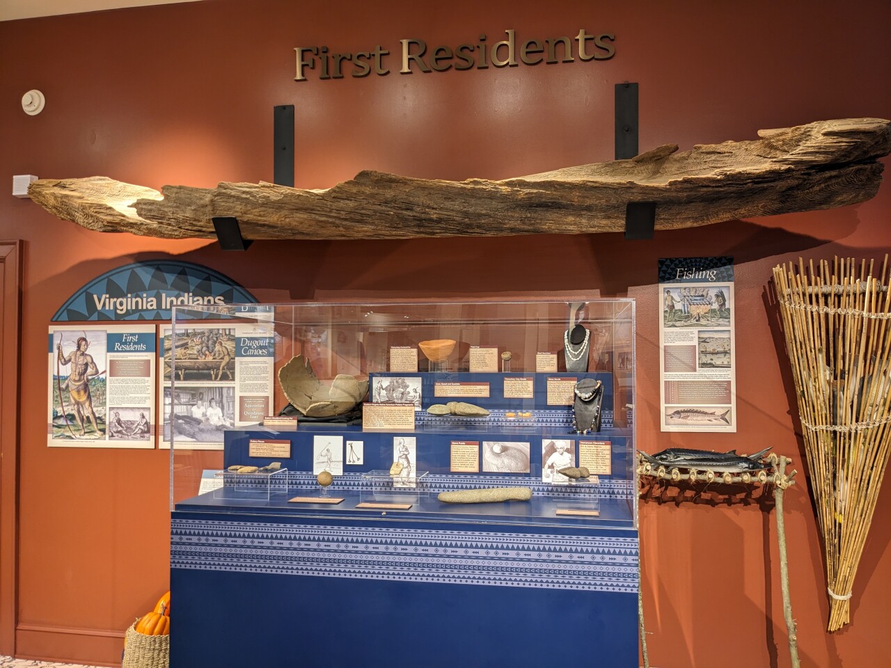 Colonial Canoe display