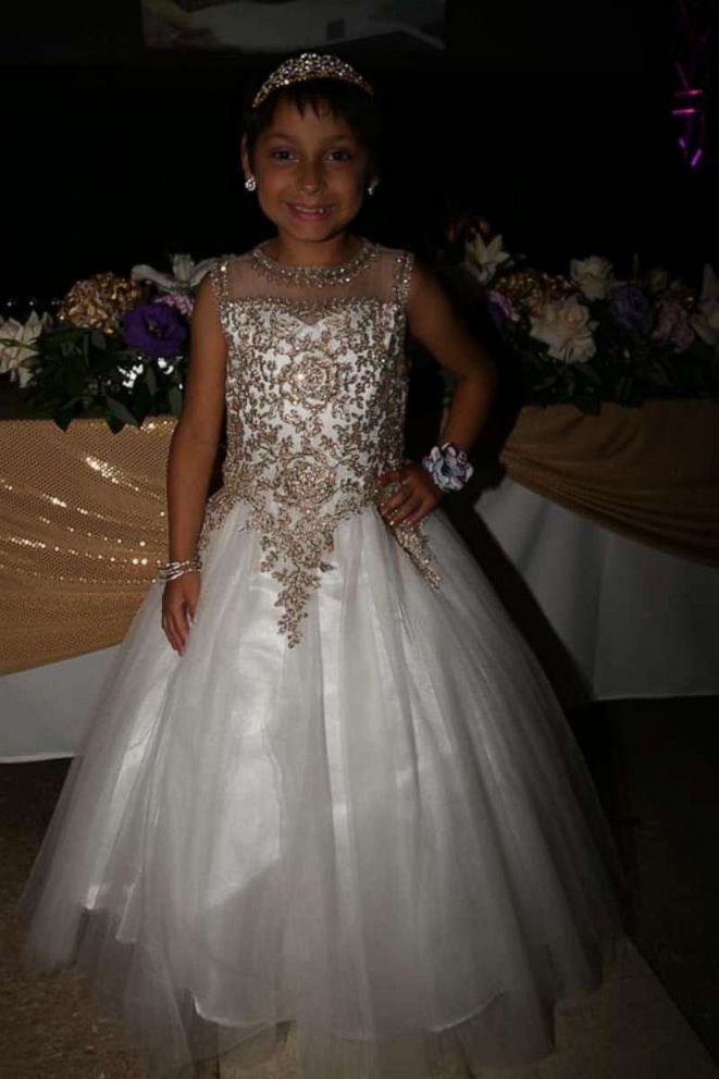 girl-celebrates-birthday-cancer-free-donates-gifts-05-ht-np-190709_hpEmbed_2x3_992.jpg