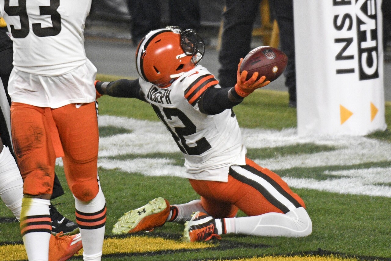 Browns Steelers Football