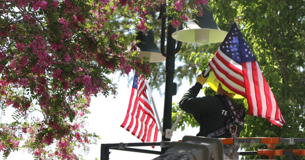 Tehachapi Public Works installs American flags to celebrate Memorial Day - Vimarsana News