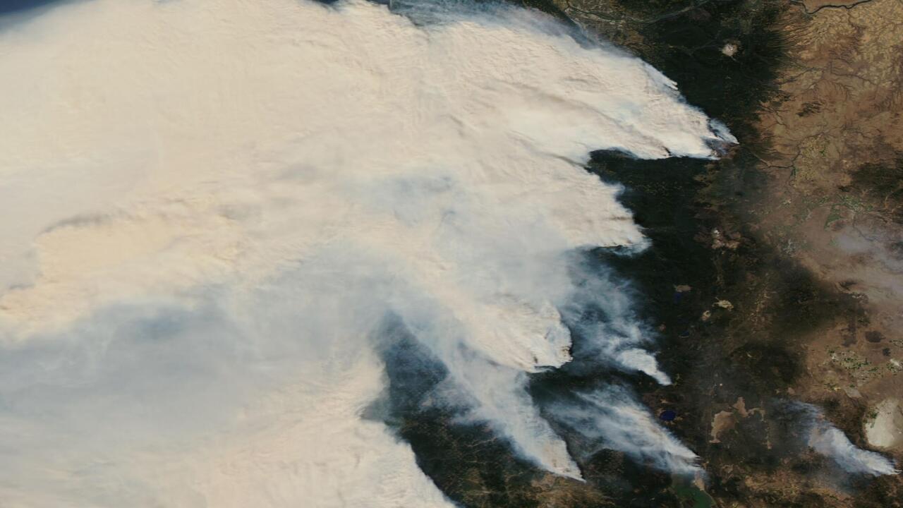 Satellite wildfire detection
