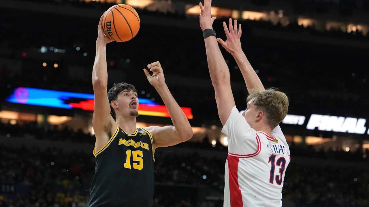 NCAA Michigan Arizona Basketball