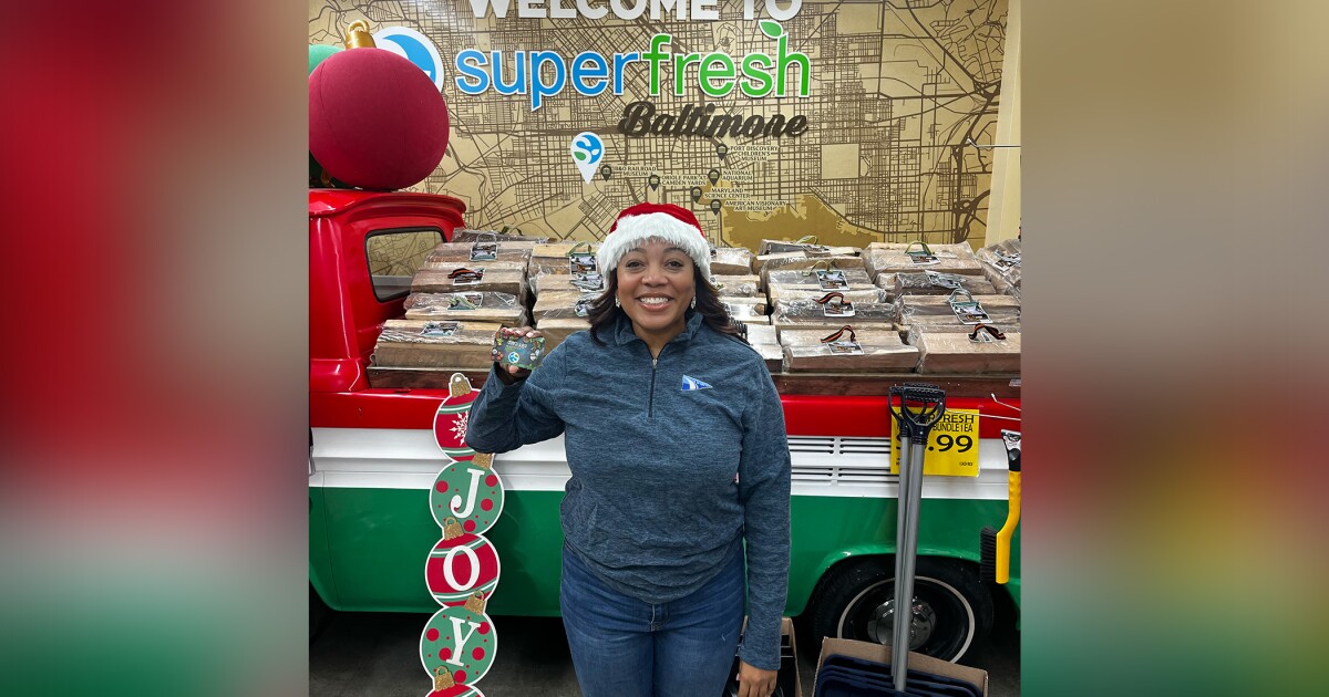 Baltimore City councilwoman partners with local super market to support families in need for the holidays