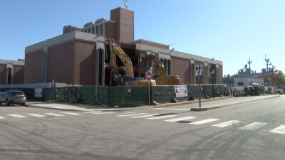 PORTSMOUTH CITY JAIL DEMOLITION BEGINS