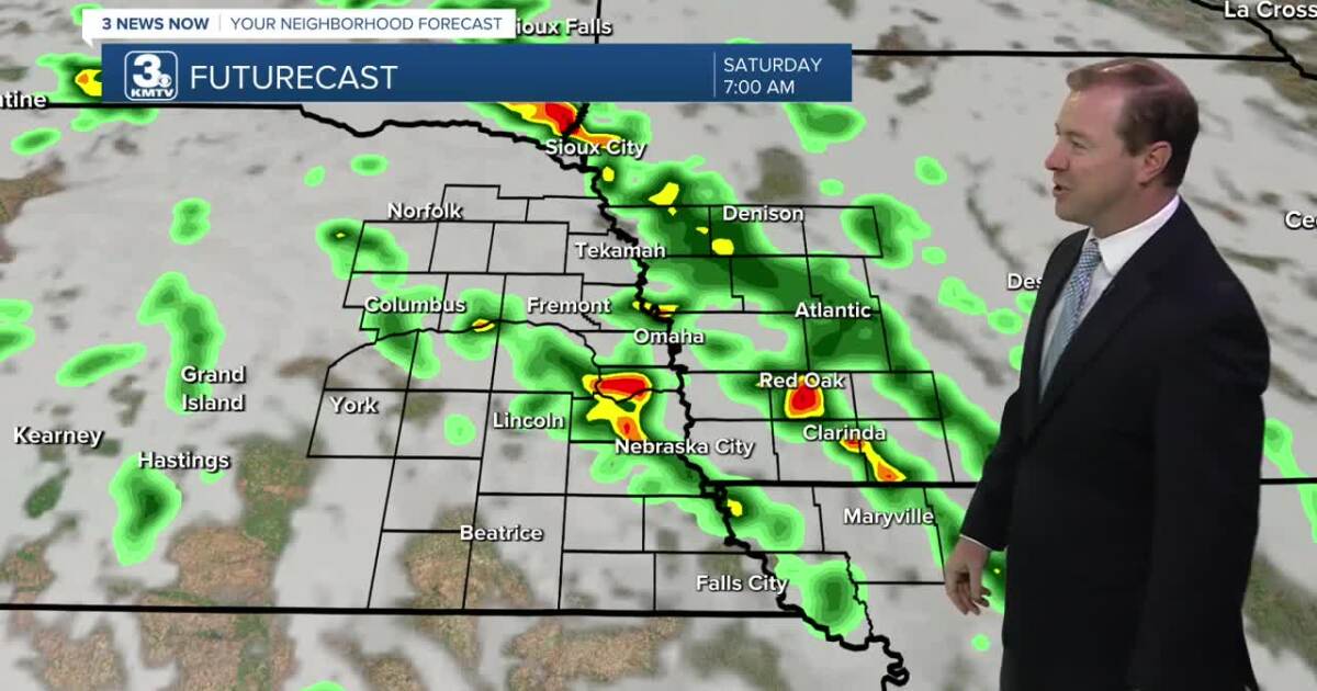 Off and on thunderstorms this weekend, mixed in with dry-time