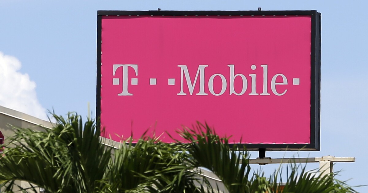 Utah T-Mobile customers experience service outage