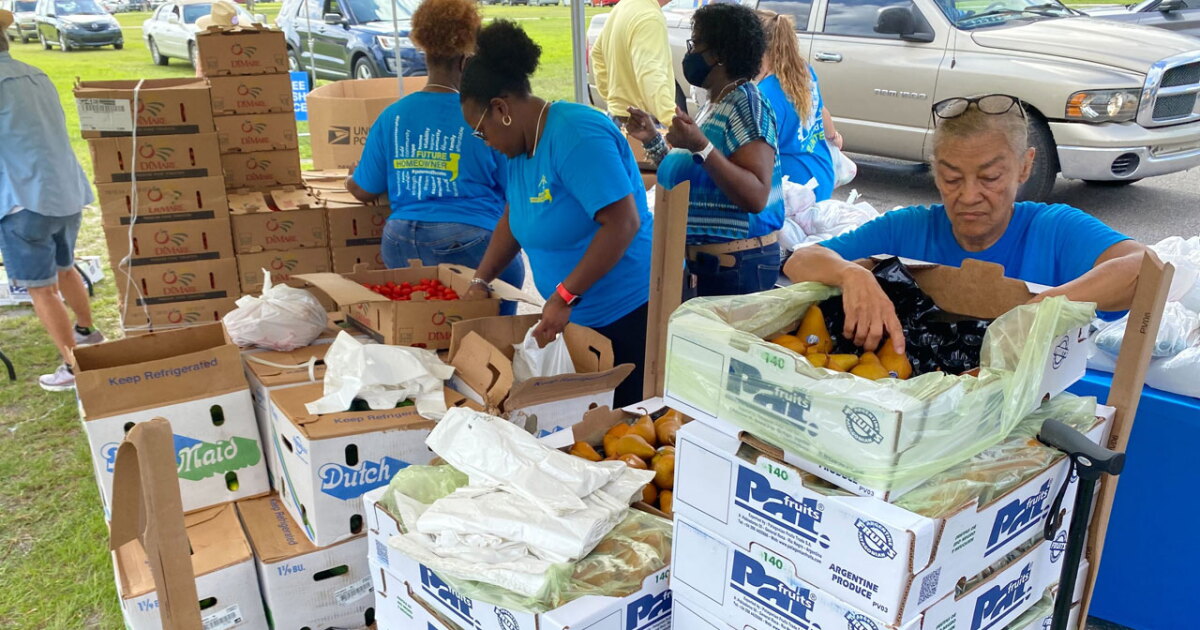 St. Pete Free Clinic sees huge demand at free grocery events