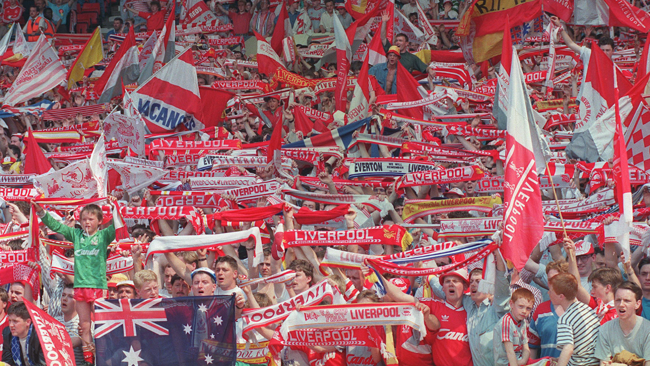 PKG.00_00_26_13.Still001.png liverpool soccer scarves