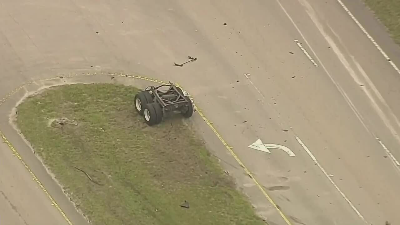 wheels of Corona semi-trailer truck detached on media