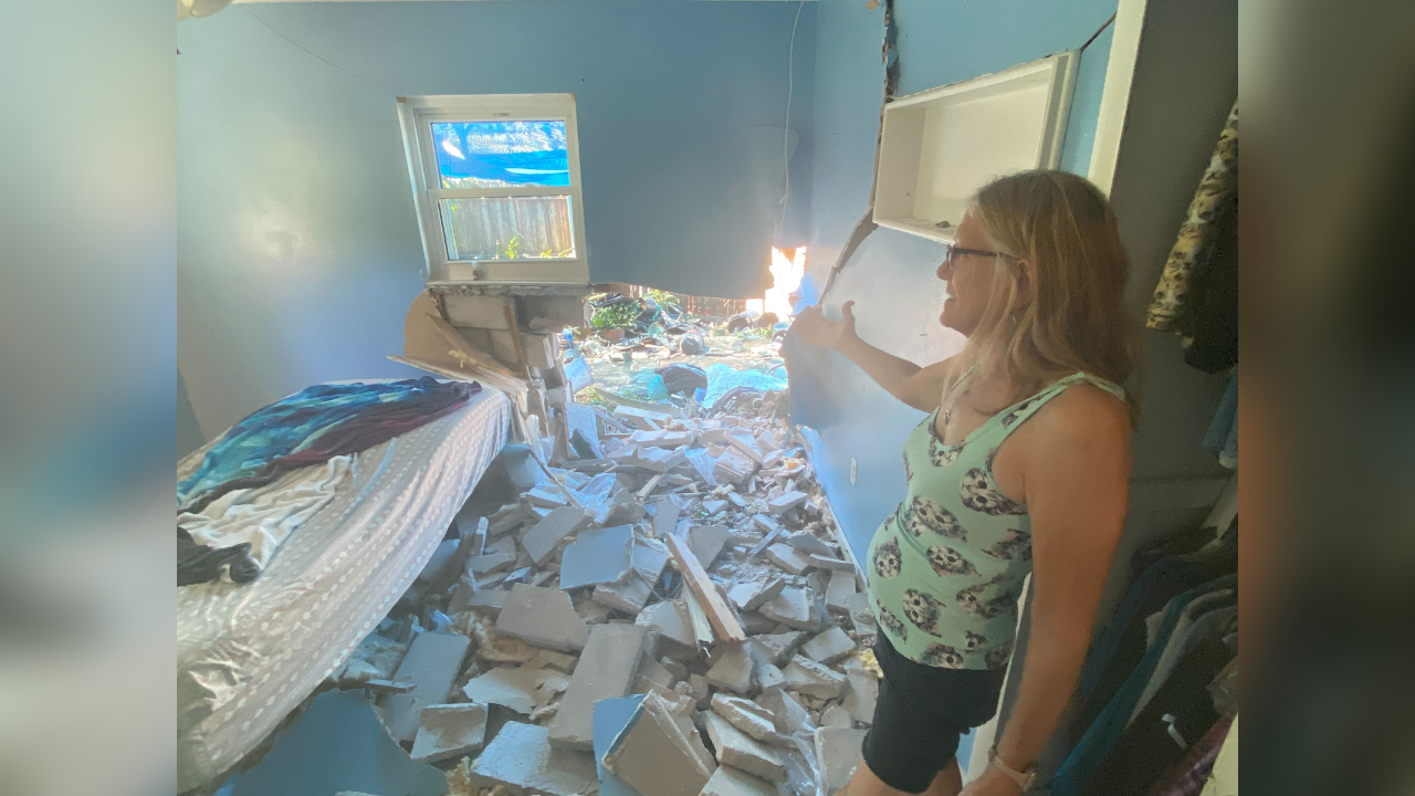 car crashes into home 1 WFTS SARAH.png