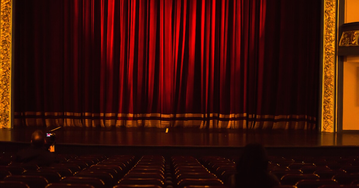 'Pitch Perfect': It's high school musical season