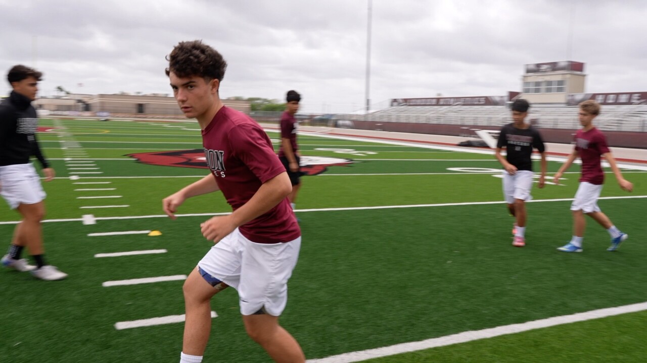 Yago De Santos, London junior