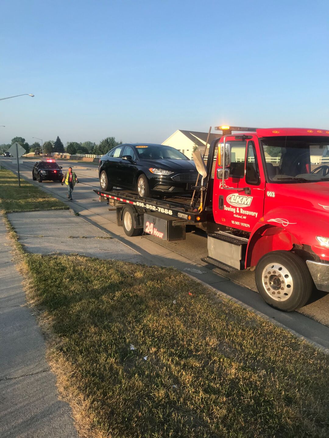 Used car found in Wyoming after pursuit following car dealership break-in