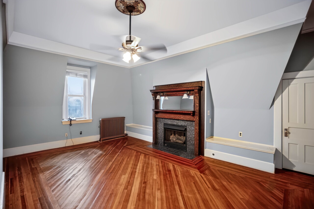 Hudson-Evans House 79 Alfred - 18.jpg