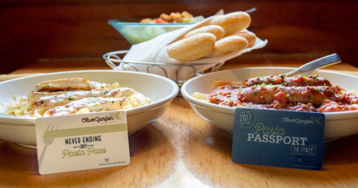 Okemos Olive Garden Gives First Responders Free Labor Day Lunch
