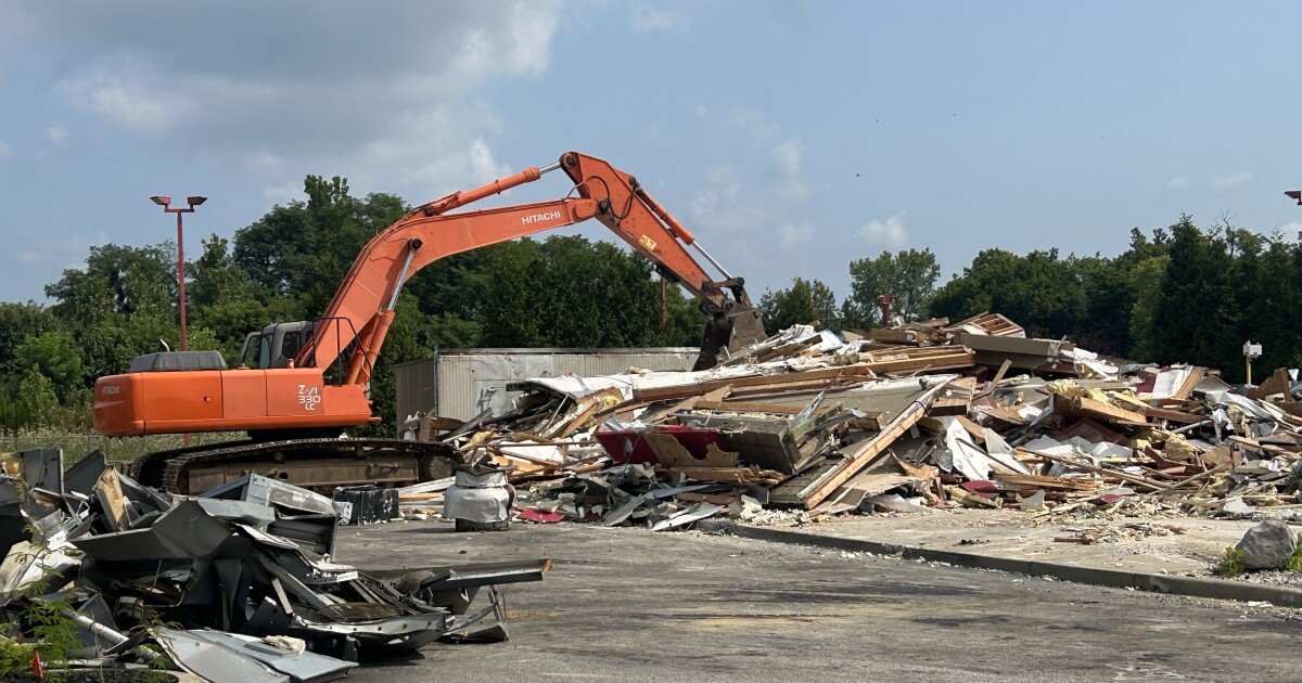 Delhi Township Frisch's demolished, 7-Brew taking its place as the newest development