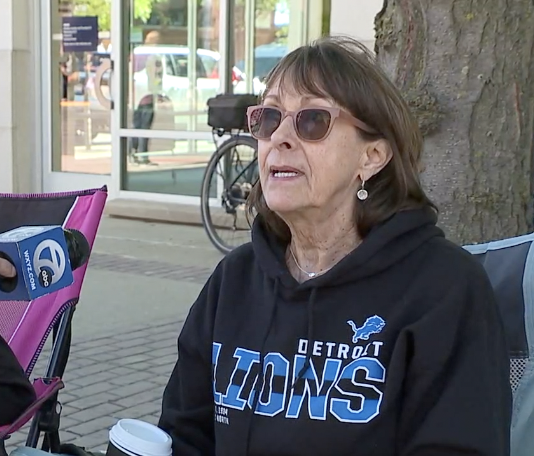 Linda Stachel, Royal Oak.png
