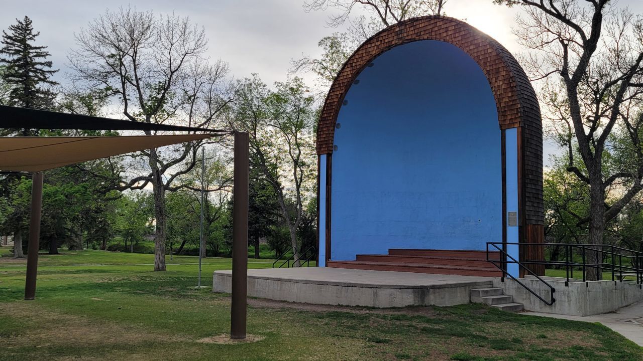 Gibson Park bandshell