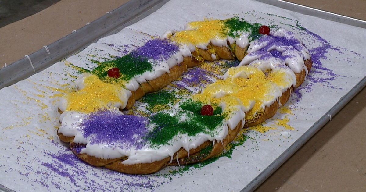 Inside the Graeter's bakery How the King Cake is made