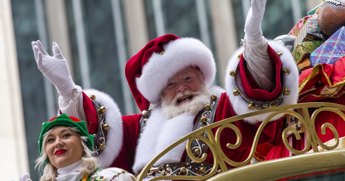 Santa Observation Track Santa's flight around world with NORAD's Santa Tracker