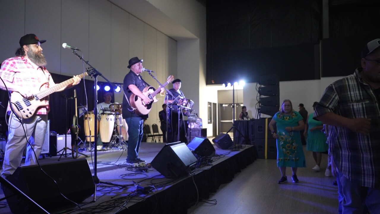 fiesta3_2.4.1.jpg