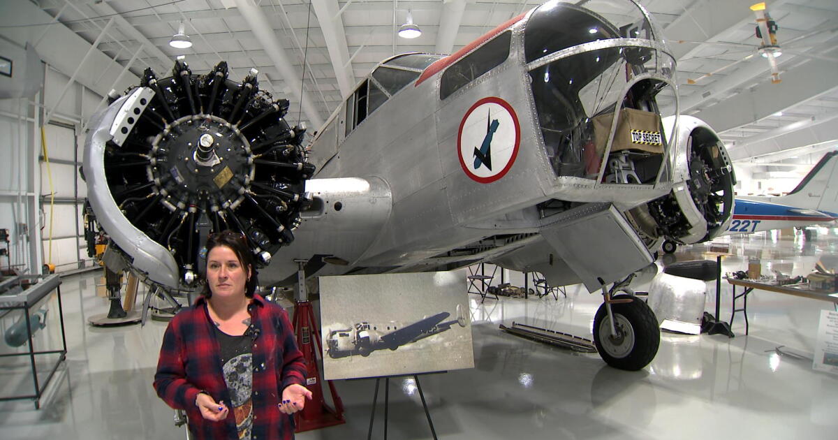 Muralist returns art to WWII aircraft under restoration - Vimarsana News