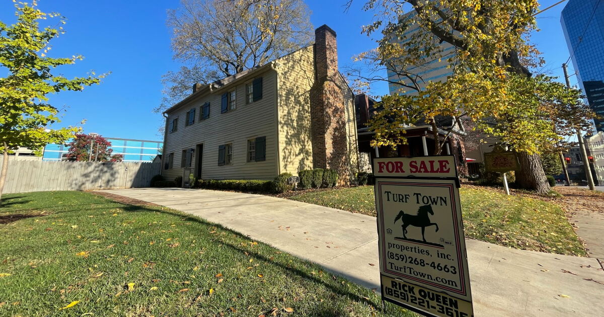 Take a look inside's Lexington's oldest home that's now on the market - Vimarsana News