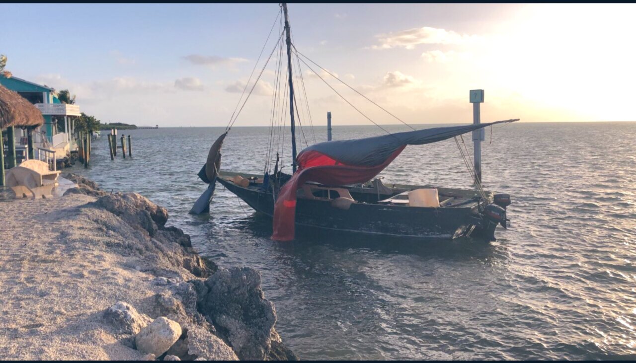 migrant sailboat in Tavernier, Feb. 9, 2023