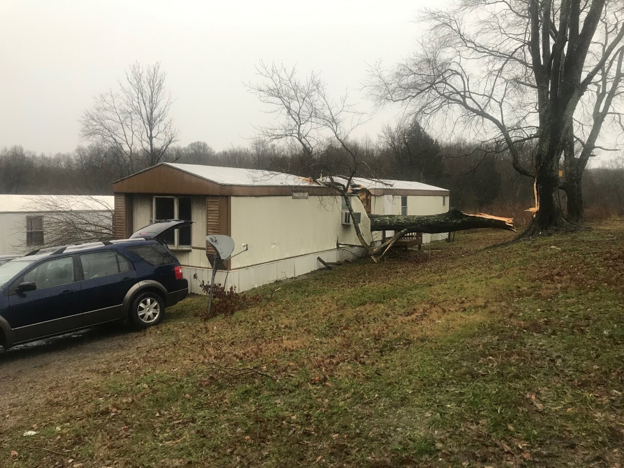 Tree falls on mobile home near Lebanon, splitting it in half