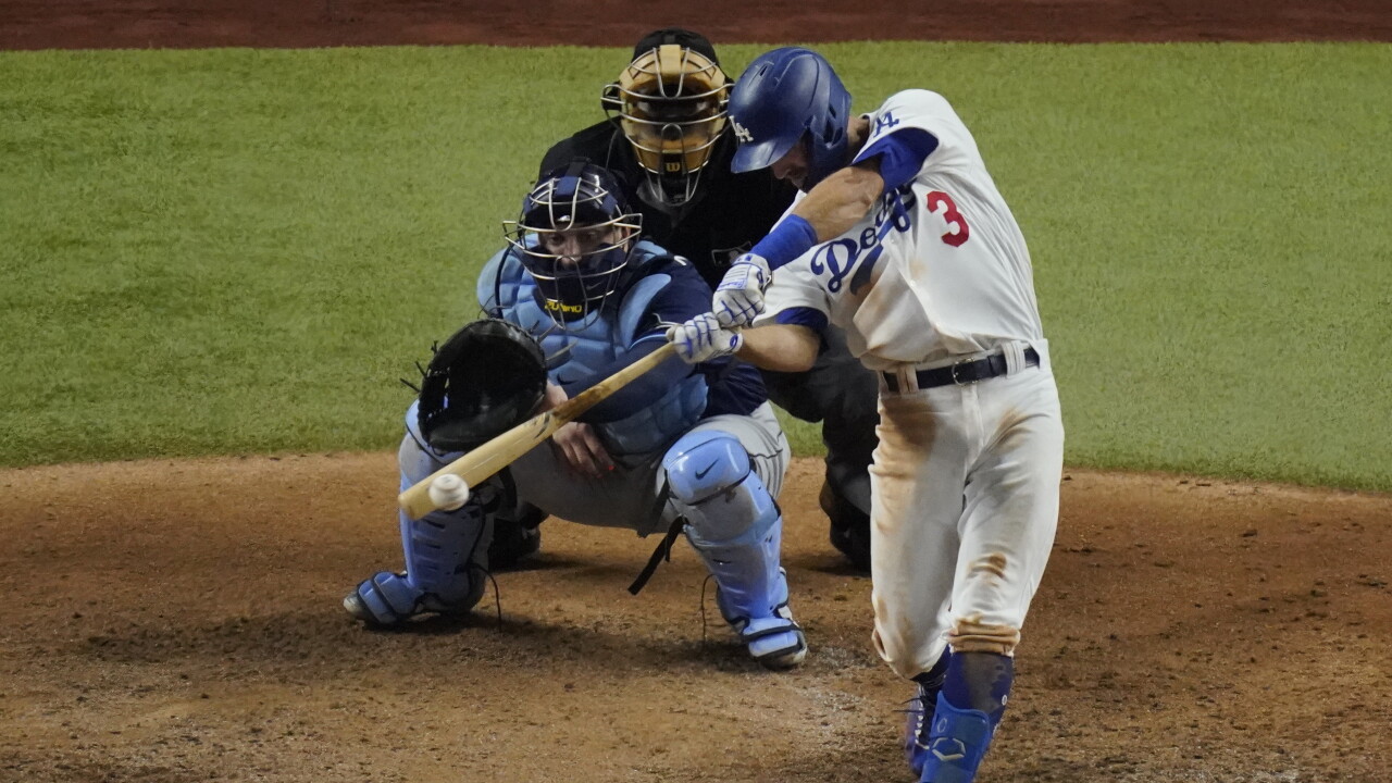 Virginia Beach's Chris Taylor reaches base three times as Dodgers take Game 1 of World Series