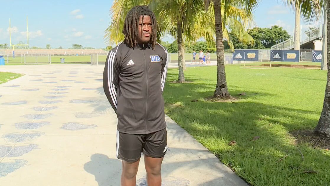  West Boca Raton Community High School running back Javian Mallory discusses his sophomore season.