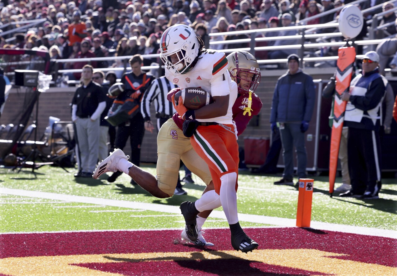 Miami Hurricanes running back Henry Parrish Jr. scores TD in second quarter at Boston College Eagles, Nov. 24, 2023