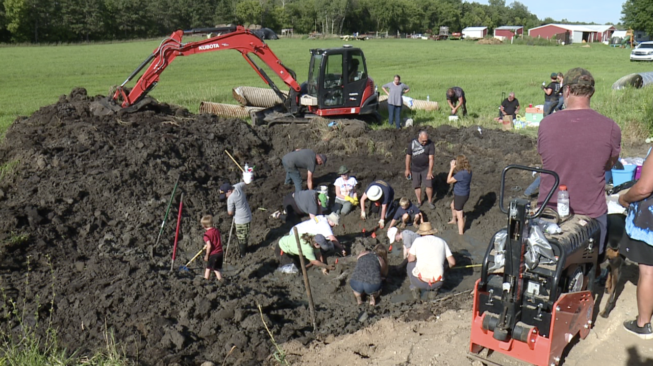 Mastodon bones unearthed in Kent City