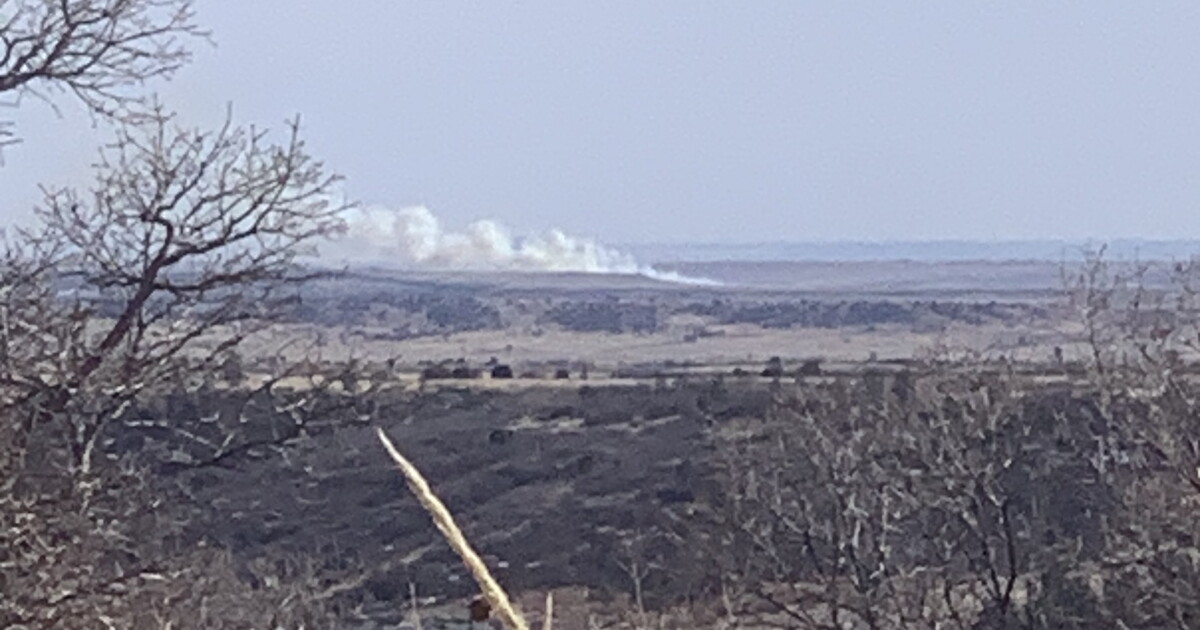 Training area fire burning 2,000 acres at Fort Carson - Vimarsana News