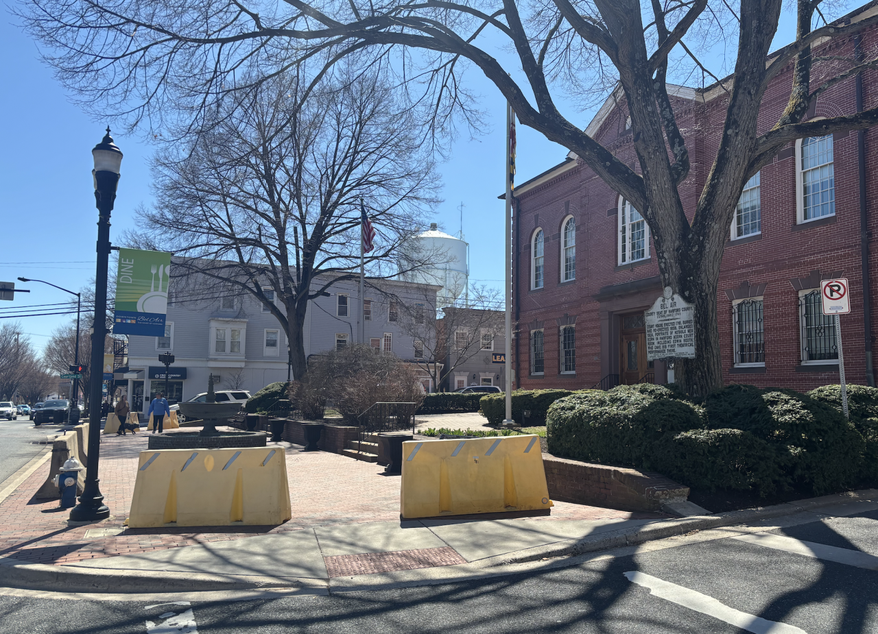 Temporary barricades are up at the Harford County Circuit Courthouse in Bel Air where the trial will take place (credit: Blair Sabol)