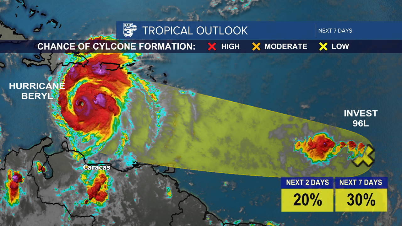 1NHC Tropical Weather Outlook.png