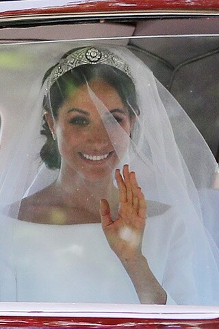 Royal Wedding: See photos of Meghan Markle's stunning wedding dress