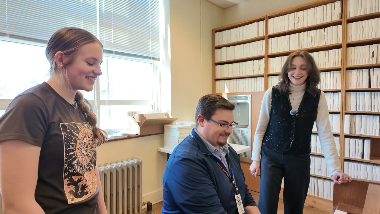 Lydia Parkins teaching