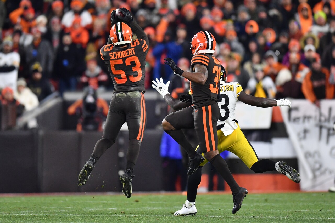 Pittsburgh Steelers v Cleveland Browns Joe Schobert