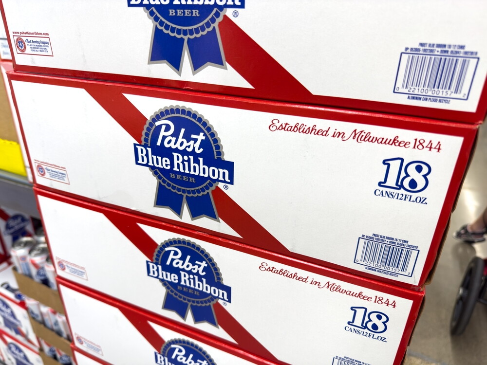 Los,Angeles,,Ca,-,September,9,,2023:,Cases,Of,Pabst