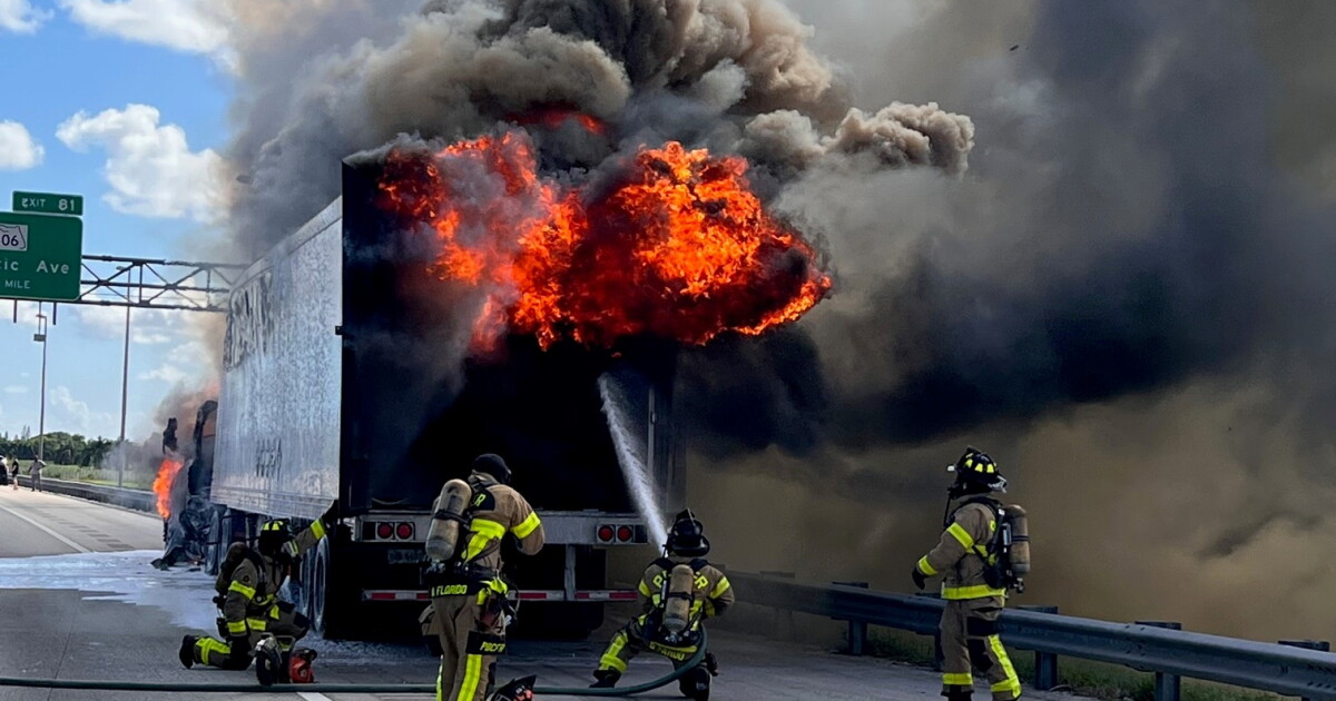 Tractor-trailer fire closes Florida's Turnpike west of Delray Beach - Vimarsana News
