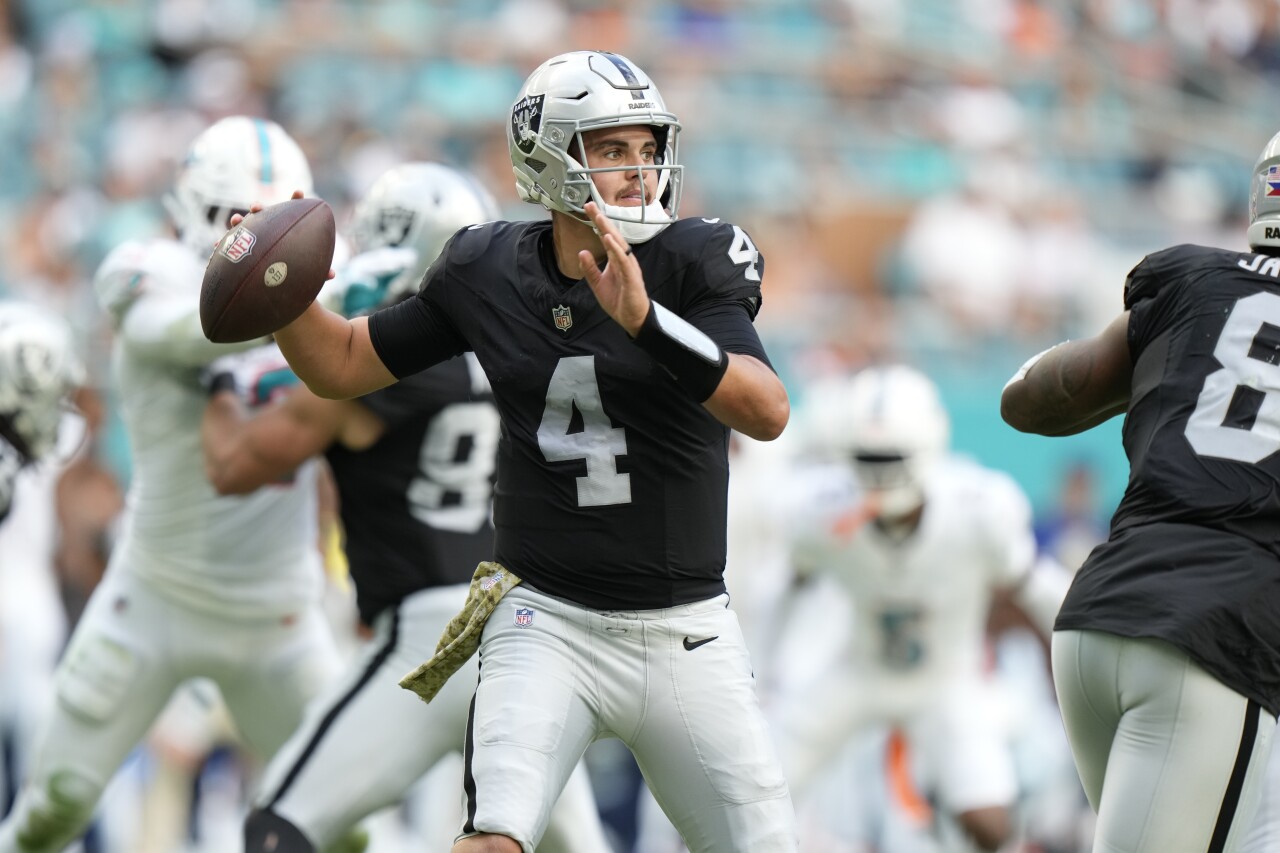 Las Vegas Raiders QB Aidan O'Connell prepares to pass at Miami Dolphins, Nov. 19, 2023