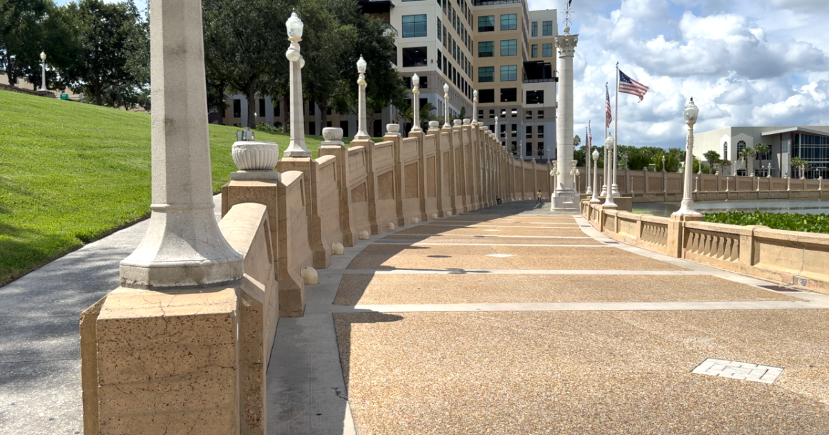 Cracks, deterioration prompt $80K study of Lakeland's Lake Mirror promenade