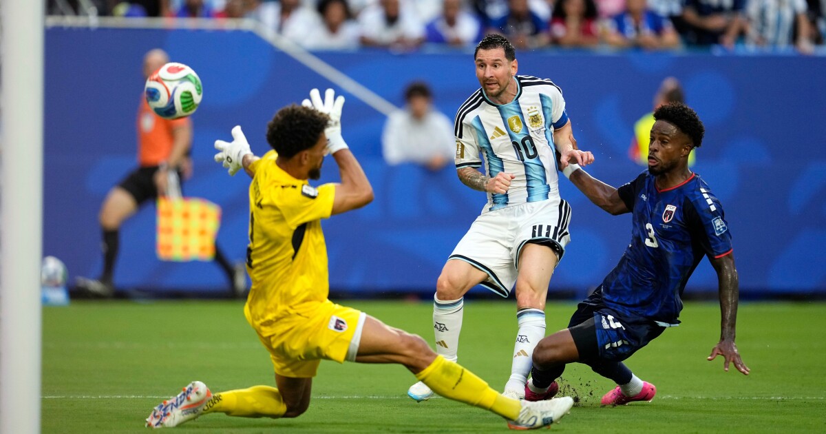 Argentina edges Cape Verde 3–2 to reach World Cup Round of 16