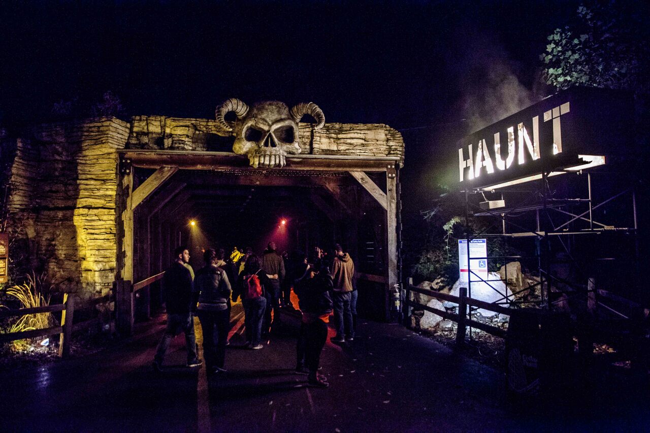 Haunt at HalloWeekends 1.jpg