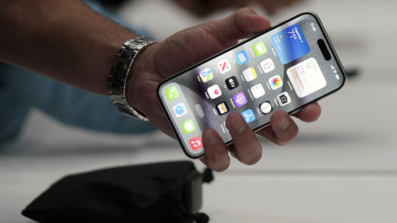 Trump exempts smartphones, computers from China tariffs