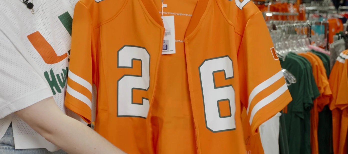 Canes Wear's new zip-up crop jersey is a versatile game day look