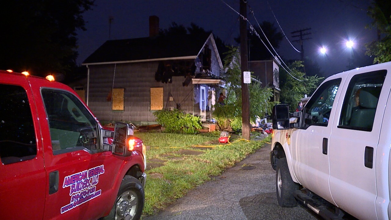 cleveland fire monday 1.jpg