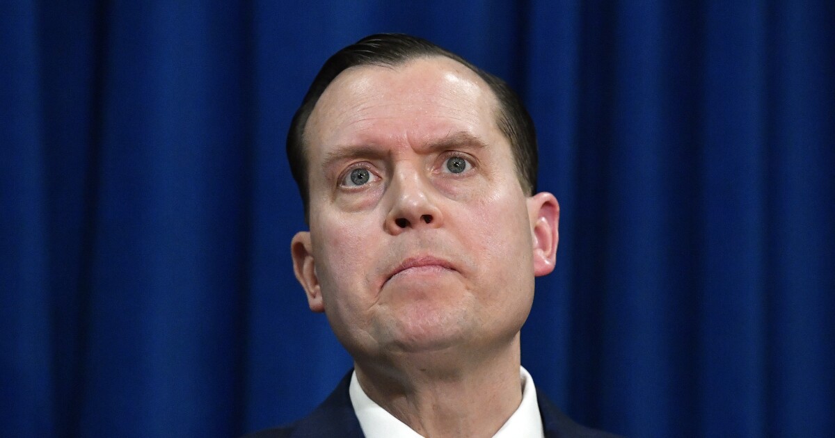 Kentucky attorney general visits injured trooper, addresses felon's gun access after deadly shooting