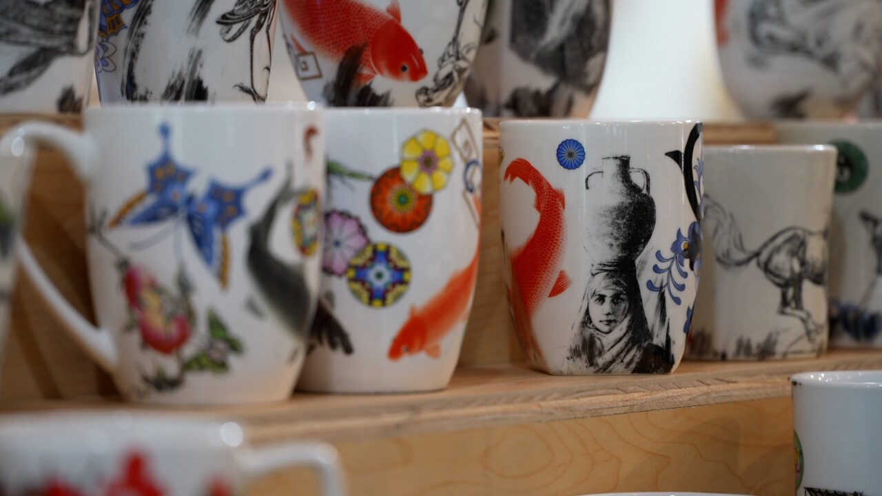 Mugs tight shot